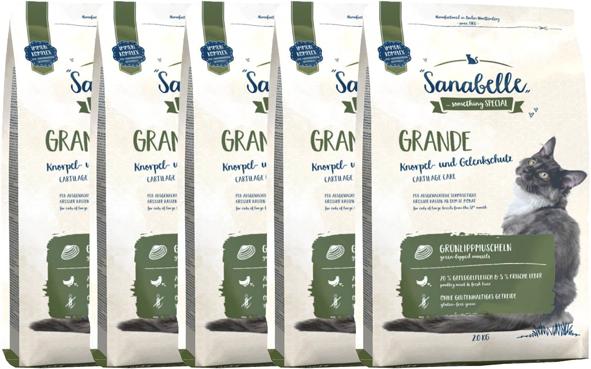 Сухой корм для кошек крупных пород Sanabelle Grande специально разработан для взрослых кошек крупных пород. Уникально большой размер гранул снижает риск поспешного приема пищи даже у маленьких кошек. Размер гранул и особая текстура побуждают кошку замедляться и механически измельчать пищу